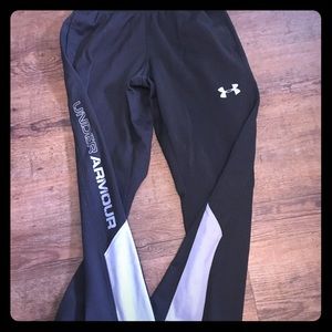 Boys UA Pants and Boys UA Stephen Curry lngslv